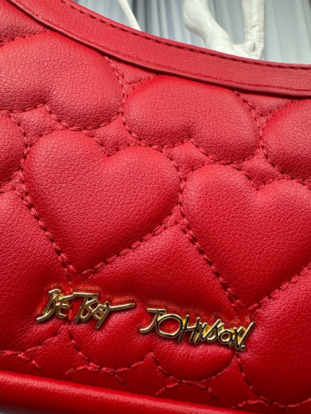 Betsey Johnson “Oh She Bows” Quilted Heart Mini Hobo Bag With Removable Pom-Pom - Picture 3 of 17